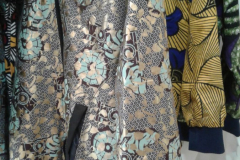 Braderie d'objets artisanaux africains à loubess marseille